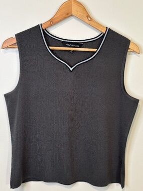 Ming Wang Gray Sleeveless Top With Black and White Trim Size M